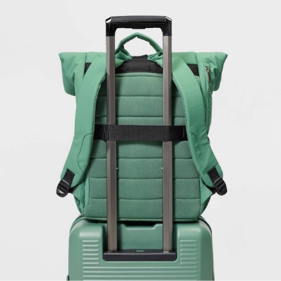 Puffer 16" Backpack Tan - Open
Story new 🆕 - Picture 5 of 10